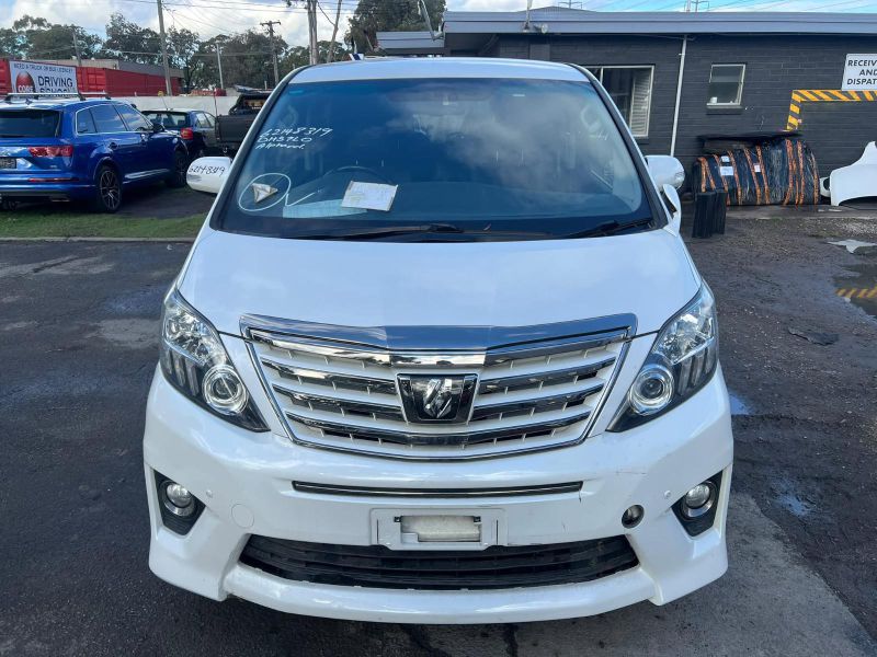 2013 Toyota Alphard — Auto Petrol