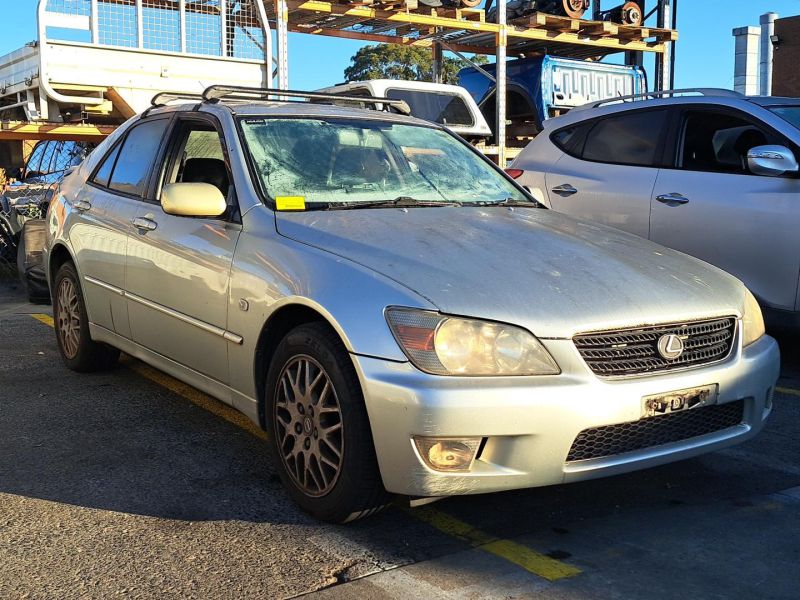 2004 Lexus IS200 — Auto Petrol