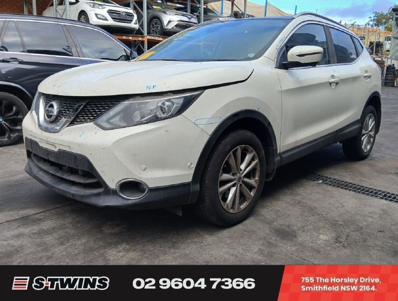 2016 Nissan Qashqai — J11 Manual Petrol