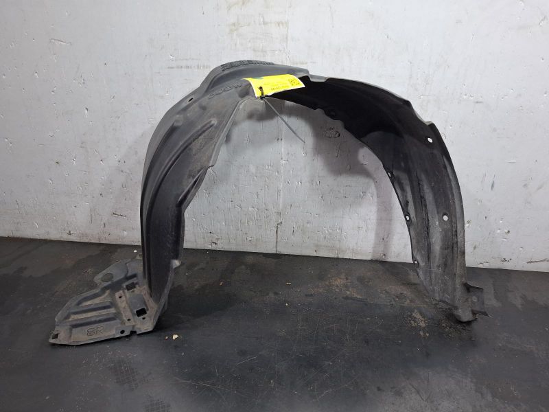 2015 Toyota Yaris — Right Guard Liner
