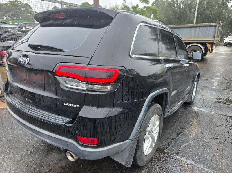 2017 Jeep Grand Cherokee — LAREDO Auto Petrol