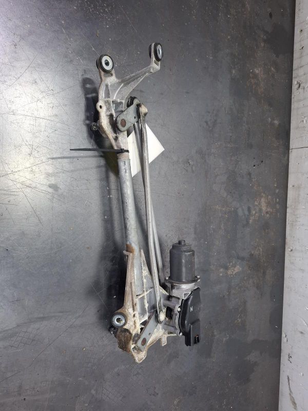 2005 Honda Civic — FRONT