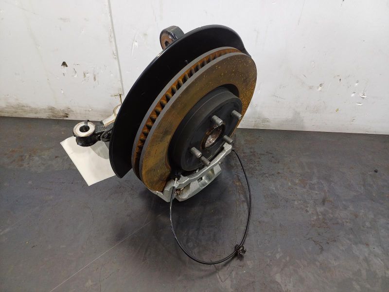 2024 Toyota Rav4 — Left Front Hub Assembly