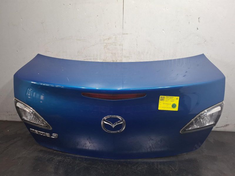 2013 Mazda 3 — BOOTLID NON SPOILER TYPE