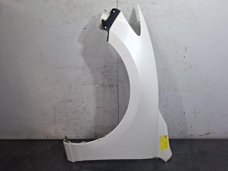 2013 Mazda 6 — Left Guard