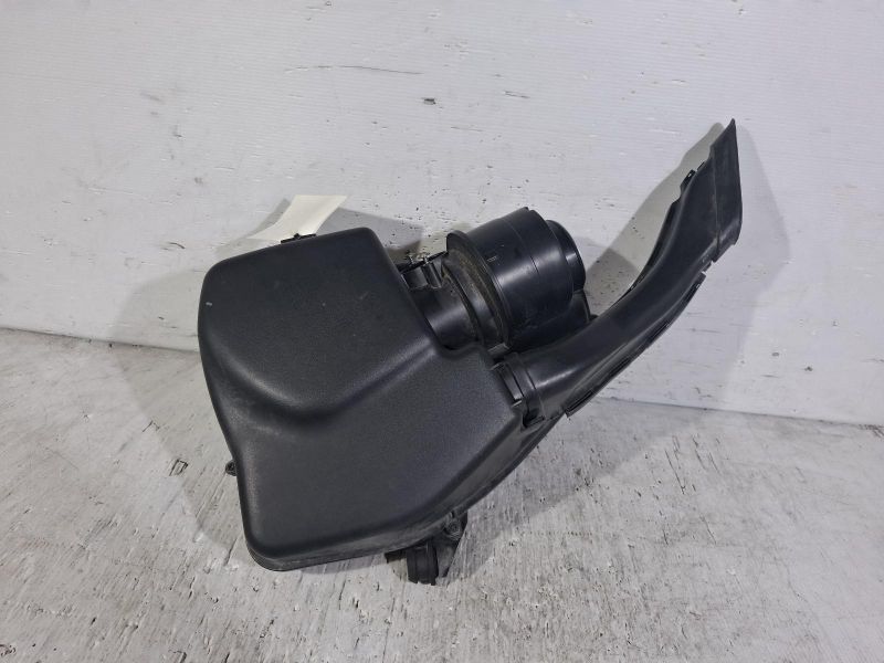 2018 Holden Astra — AIR CLEANER