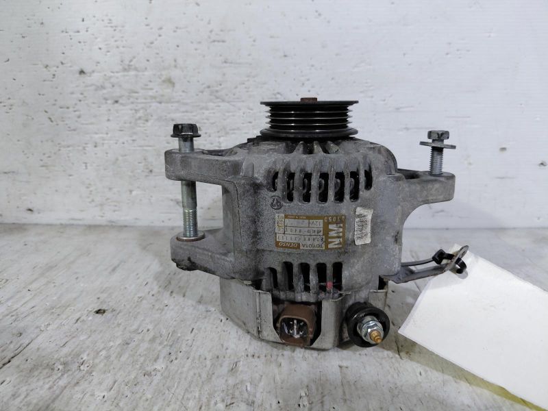 2013 Toyota Yaris — Alternator