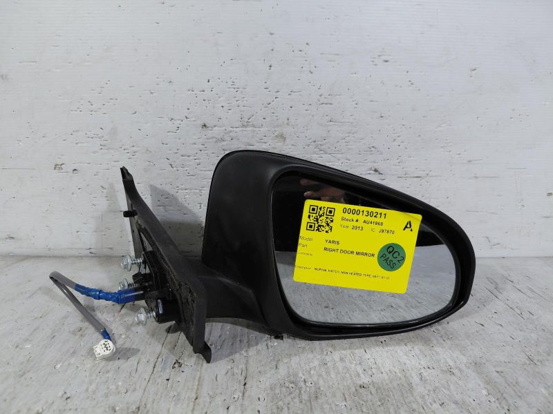 2013 Toyota Yaris — Right Door Mirror