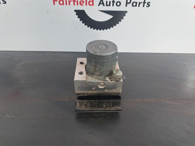 2009 Ford Falcon — W/ TRACTION CONTROL
