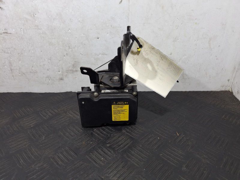2007 Toyota Tarago — ABS PUMP/MODULATOR
