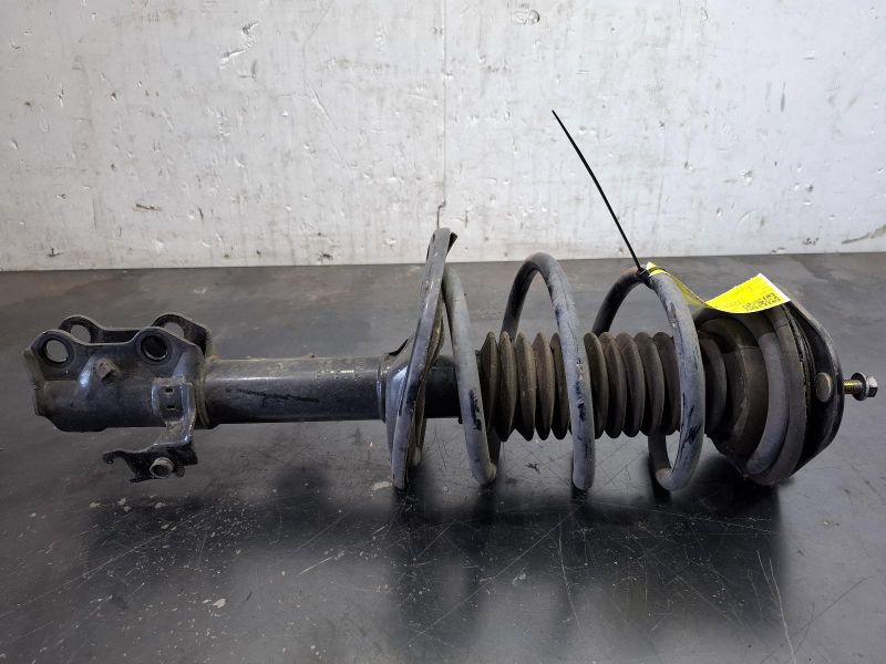 2007 Toyota Tarago — Left Front Strut
