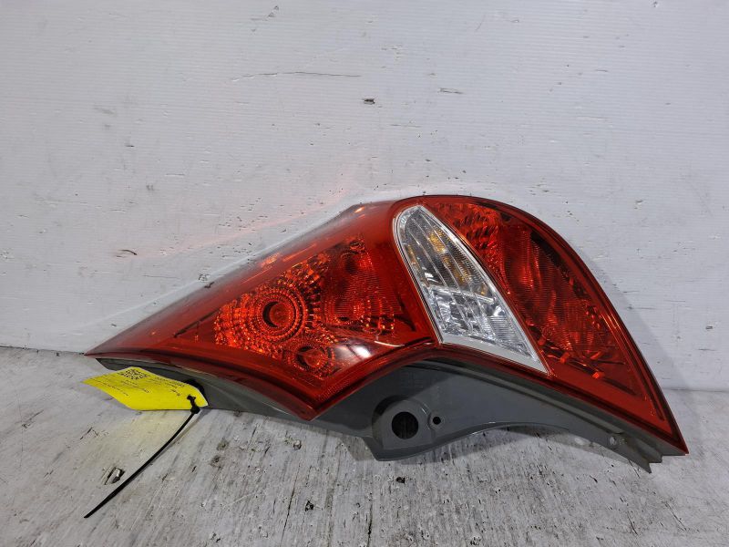 2014 Hyundai Accent — Right Taillight