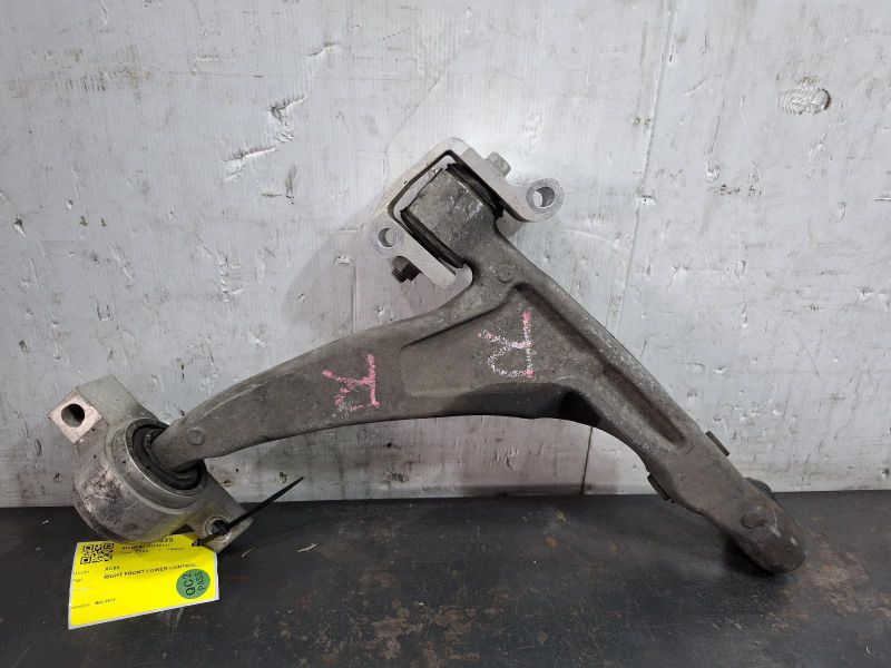 2020 Volvo Xc90 — Right Front Lower Control Arm