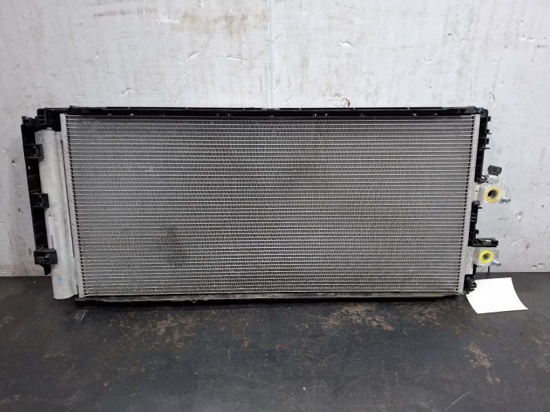 2021 Volvo Xc40 — A/C Condenser