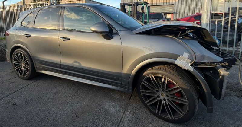 2016 Porsche Cayenne — Auto Petrol