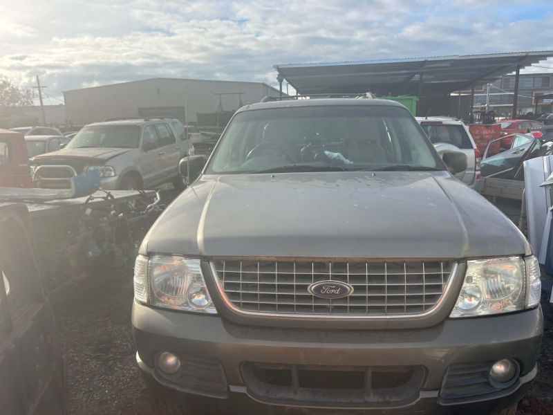 2003 Ford Explorer — Auto Petrol