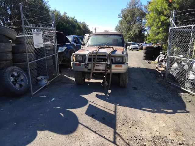 1989 Toyota Hilux — LN106 Manual Diesel