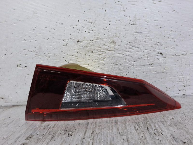 2016 Mazda Mazda3 — BOOTLID LAMP RH SIDE