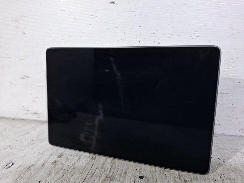 2024 Tesla Model Y — DISPLAY UNIT