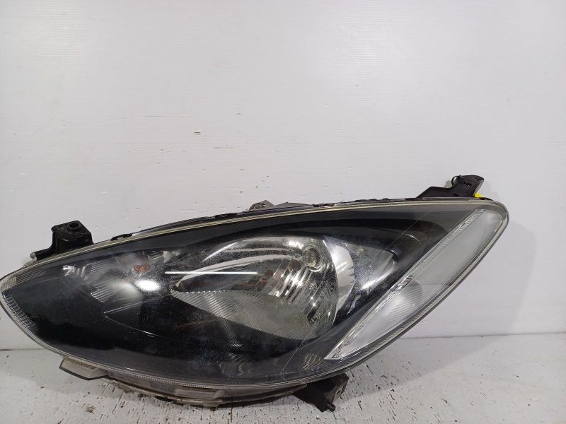 2009 Mazda 2 — HALOGEN