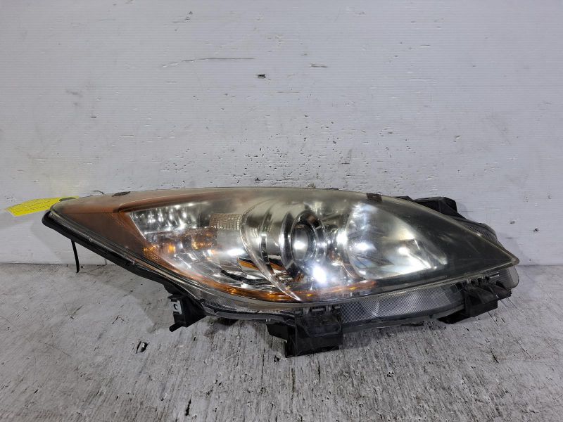 2009 Mazda 3 — HALOGEN LENS FADED