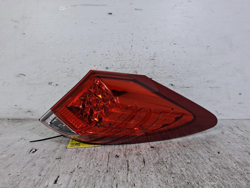2013 Honda Civic — Right Taillight