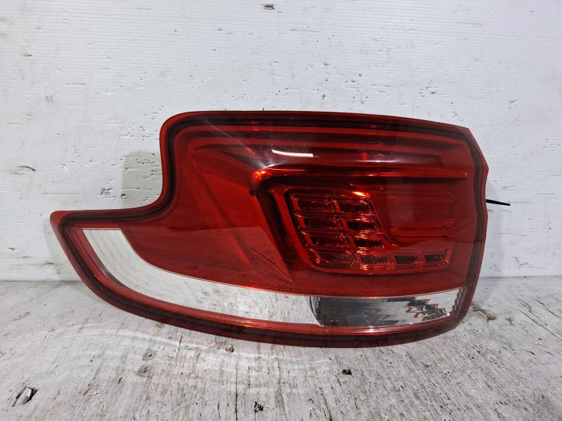 2021 LDV G10 — IN BODY W/HALOGEN TYPE