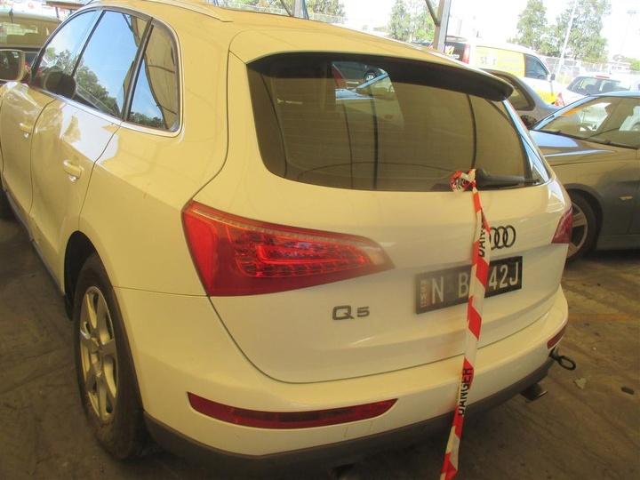 2010 Audi Q5 Tfsi Quattro — 2.0L CDNC Tiptronic Gas Petrol