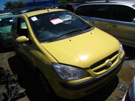 2006 Hyundai — Manual Gas/Petrol