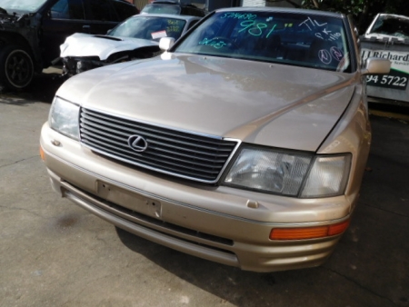 1996 Lexus LS400 — UCF20 Auto Gas/Petrol