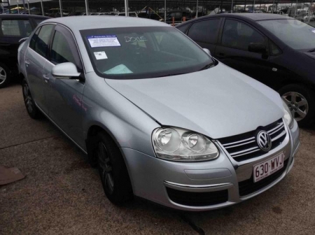 2005 Volkswagen Jetta — 1KM Auto Gas/Petrol