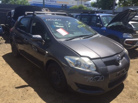Corolla Toyota — Manual Gas/Petrol