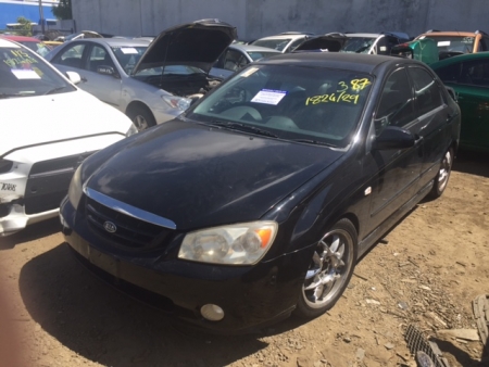 2005 Kia — CERATO Auto Gas/Petrol