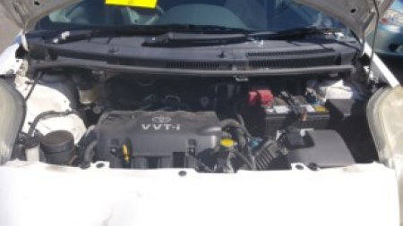 2006 Toyota — YARIS YR Auto Gas/Petrol