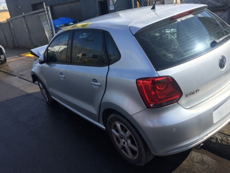 2010 Volkswagen — POLLO Manual Gas/Petrol