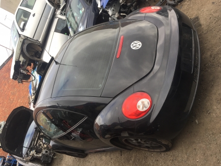 2006 Volkswagen Beetle — 9C