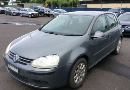 2006 Volkswagen Golf — 5 Manual Gas/Petrol